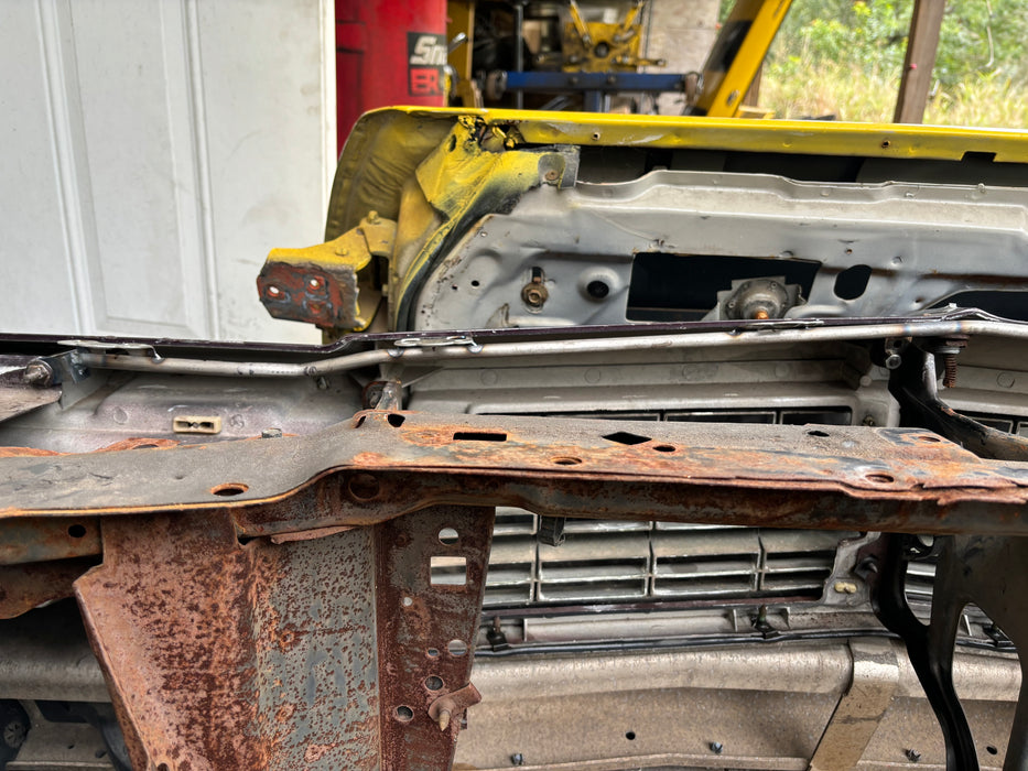 Monte Carlo Front Hood Dzus Kit
